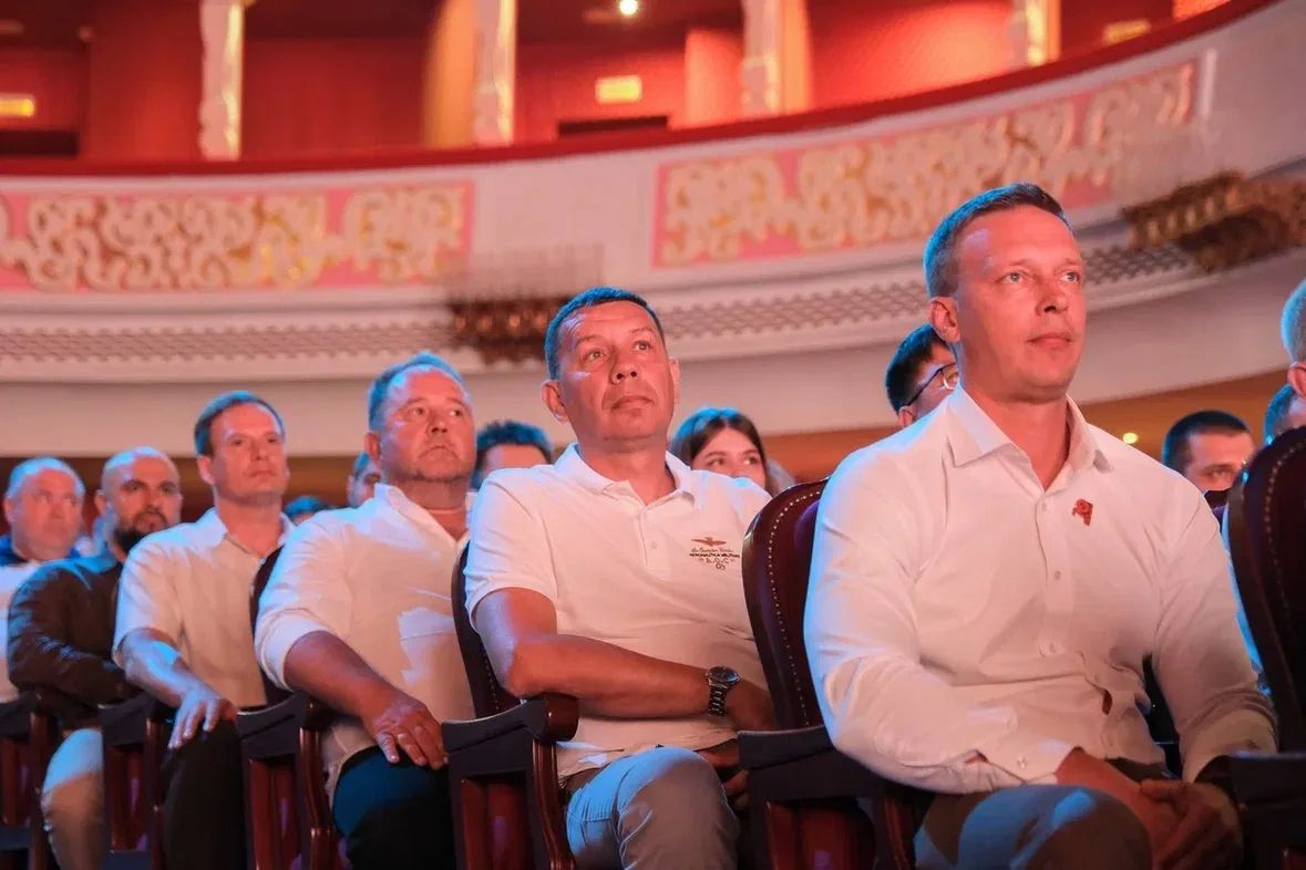 В Астрахани отметили 70-летие Дня строителя В Астрахани отметили 70-летие Дня строителя