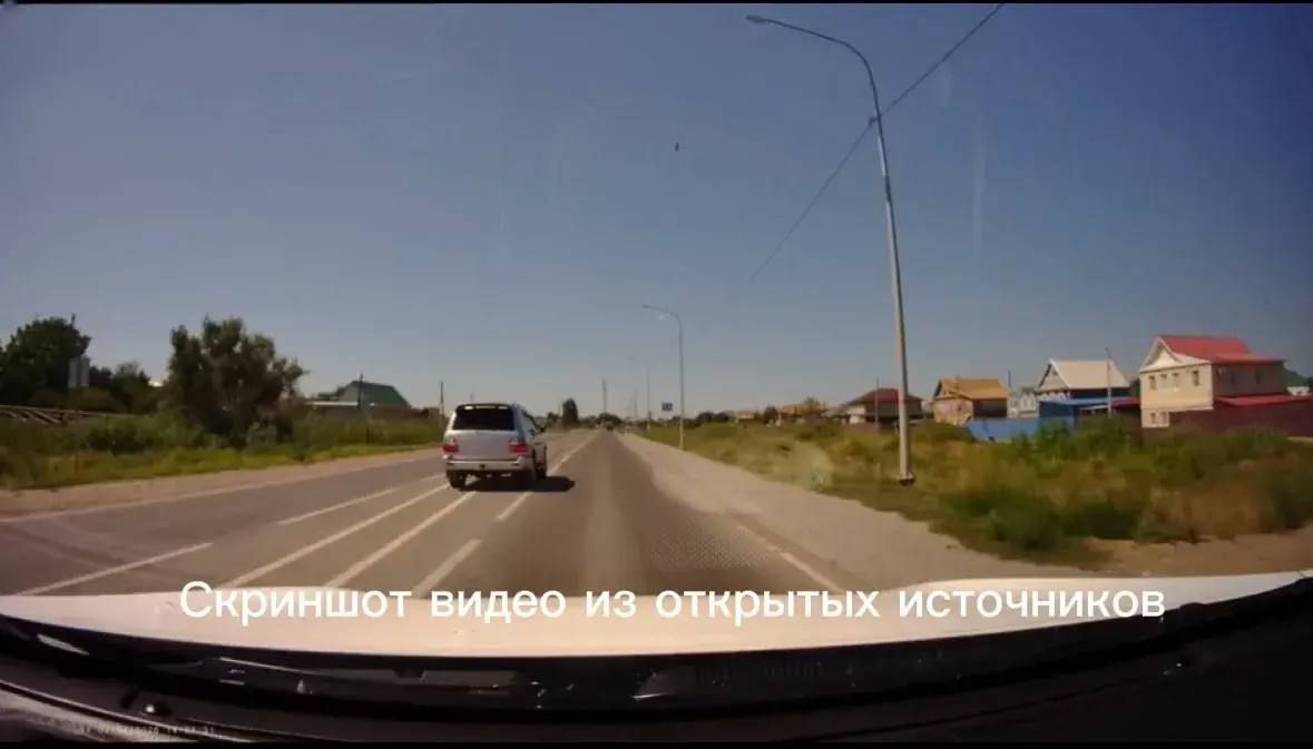 В Астраханской области продолжается акция «Зарядка со стражем порядка»: полицейские, «Движение Первых» и общественники подарили детям заряд бодрости В Астраханской области продолжается акция «Зарядка со стражем порядка»: полицейские, «Движение Первых» и общественники подарили детям заряд бодрости