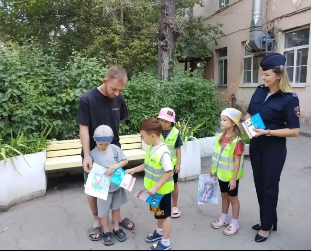 В Астраханской области прошло профилактическое мероприятие «Пристегни ремень безопасности!» В Астраханской области прошло профилактическое мероприятие «Пристегни ремень безопасности!»