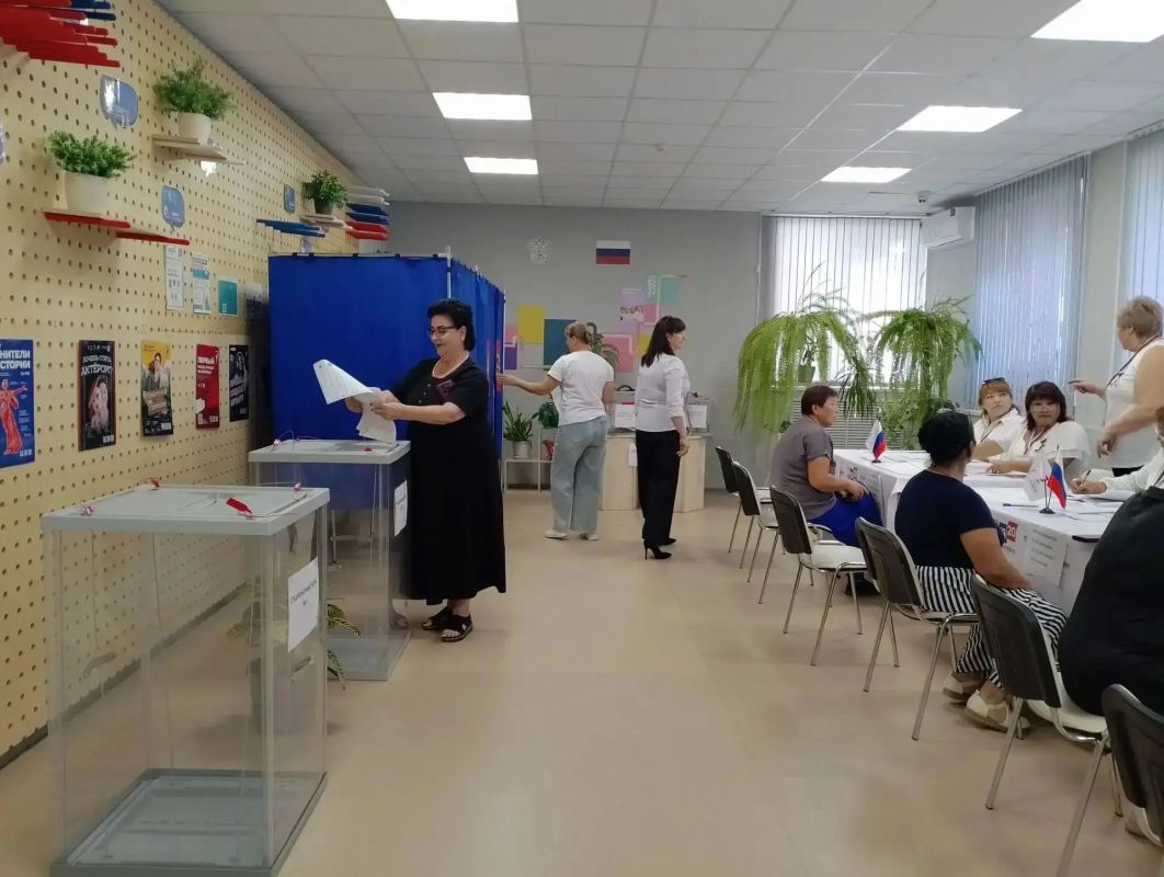 Все избирательные участки Астраханской области открыты! Все избирательные участки Астраханской области открыты!