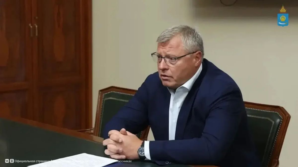 Глава региона Игорь Бабушкин провел рабочую встречу с заместителем руководителя Федеральной службы государственной статистики Сергеем Окладниковым Глава региона Игорь Бабушкин провел рабочую встречу с заместителем руководителя Федеральной службы государственной статистики Сергеем Окладниковым