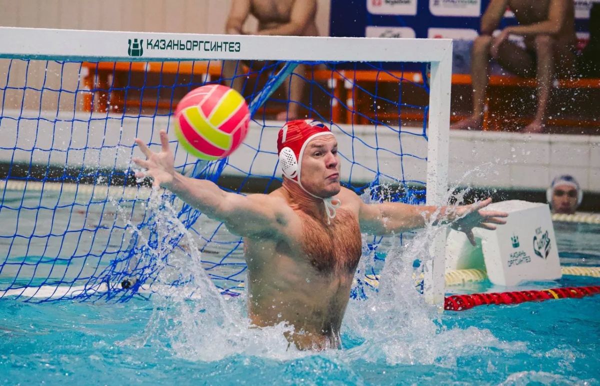 Астраханские ватерполисты успешно стартовали в Чемпионате России