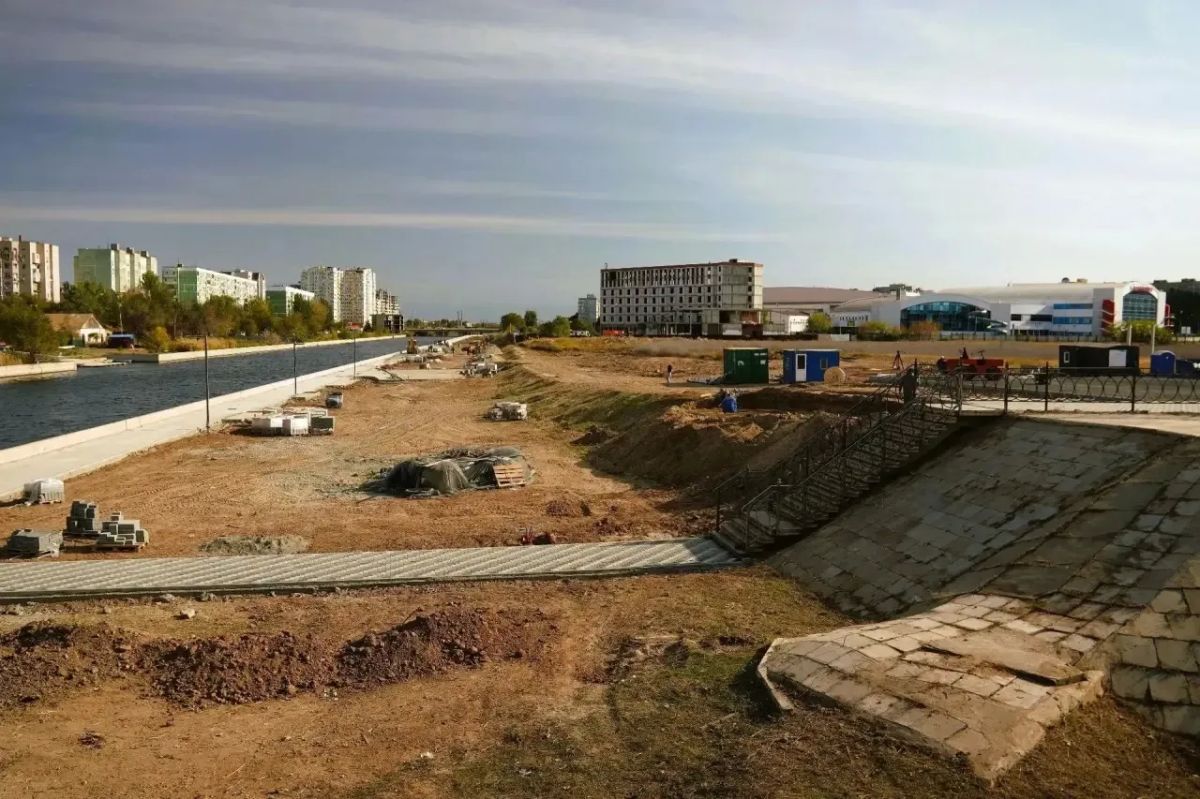 В этом году мы начали благоустраивать участок набережной реки Кутум от ул. Магнитогорской до ул. Студенческой. Этот объект большинством голосов выбрали сами горожане в качестве территории для обновления по проекту... В этом году мы начали благоустраивать участок набережной реки Кутум от ул. Магнитогорской до ул. Студенческой. Этот объект большинством голосов выбрали сами горожане в качестве территории для обновления по проекту...